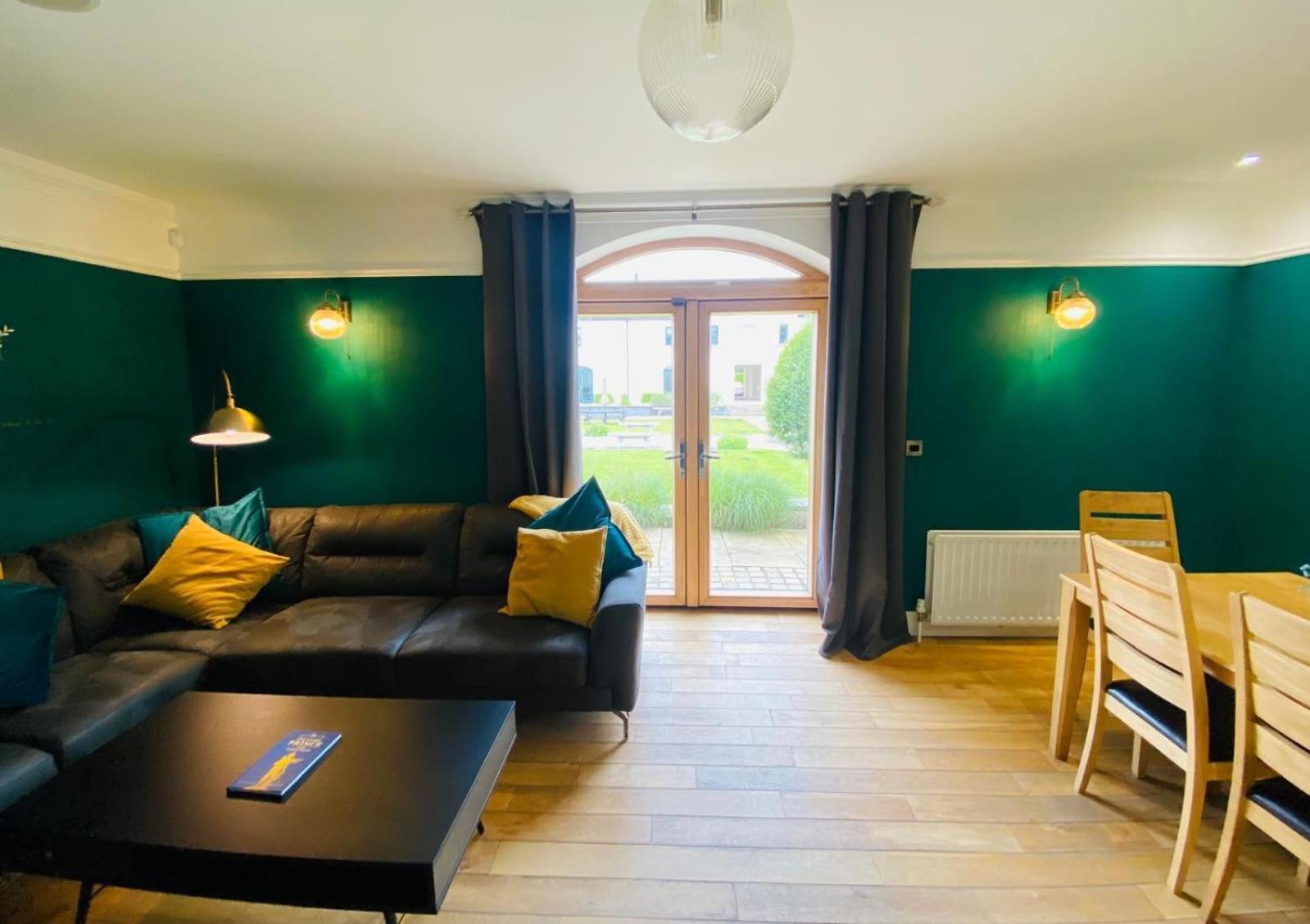 Escape Ordinary At Castle Hume Apartment Enniskillen Exterior photo